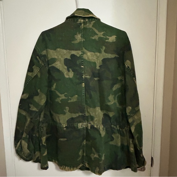 FREE PEOPLE SEIZE THE DAY UTILITY JACKET IN GREEN CAMO SIZE XS - Picture 2 of 12